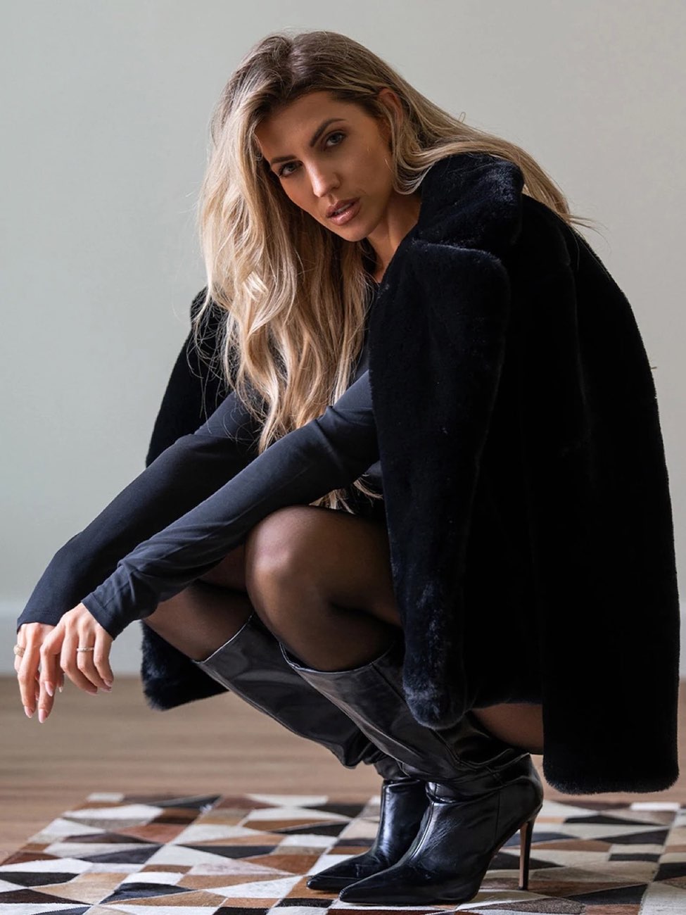 MYLAVIE × AboutYou by Sarah Harrison